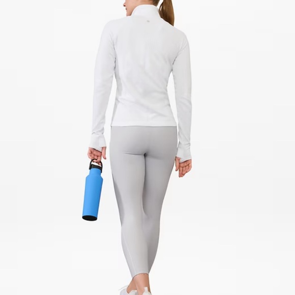 ATHLETA Women's White Quilted Ski Jacket - Picture 6 of 16